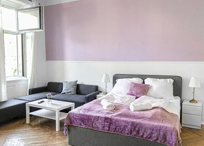 Apartment Amazing 2br Apt, Near Akh-perfect For Groups
