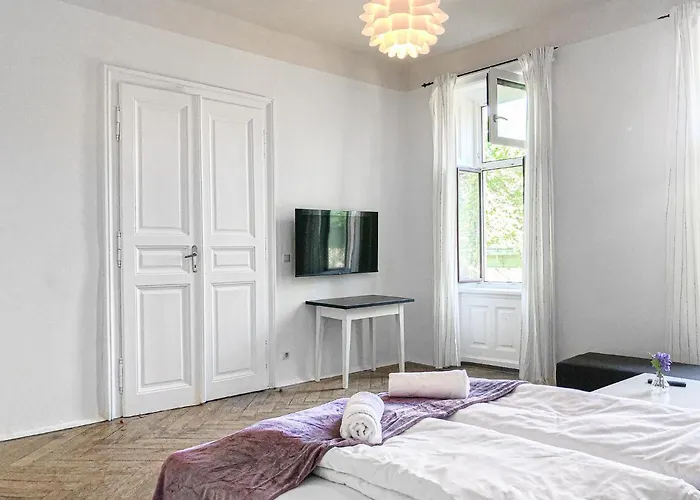 Amazing 2br Apt, Near Akh-perfect For Groups Apartment Vienna