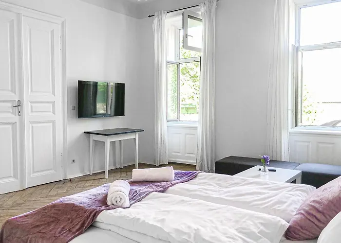 Amazing 2br Apt, Near Akh-perfect For Groups Apartment *