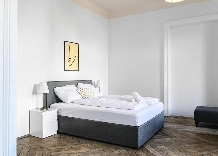 Amazing 2br Apt, Near Akh-perfect For Groups Apartment *