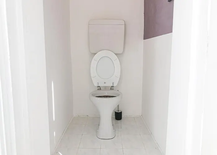 Amazing 2br Apt, Near Akh-perfect For Groups *