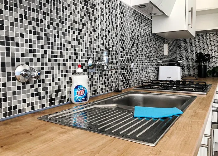 Amazing 2br Apt, Near Akh-perfect For Groups Apartment Vienna