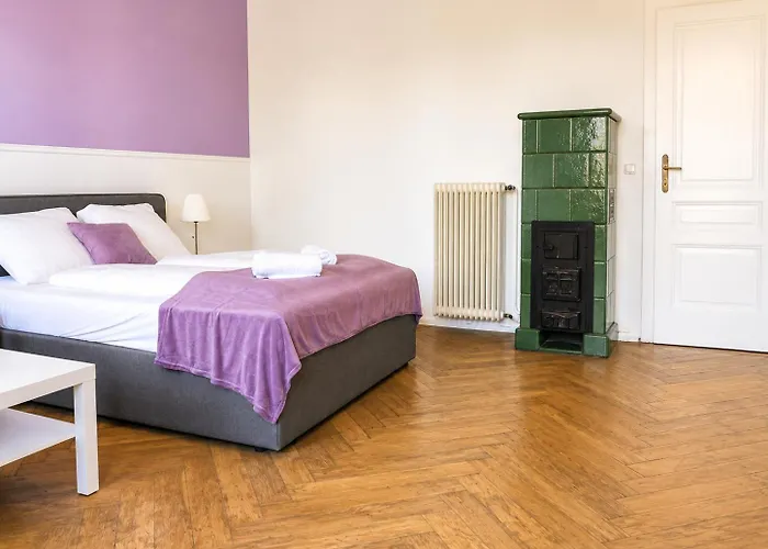 Amazing 2br Apt, Near Akh-perfect For Groups *