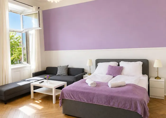 Amazing 2br Apt, Near Akh-perfect For Groups Διαμέρισμα *