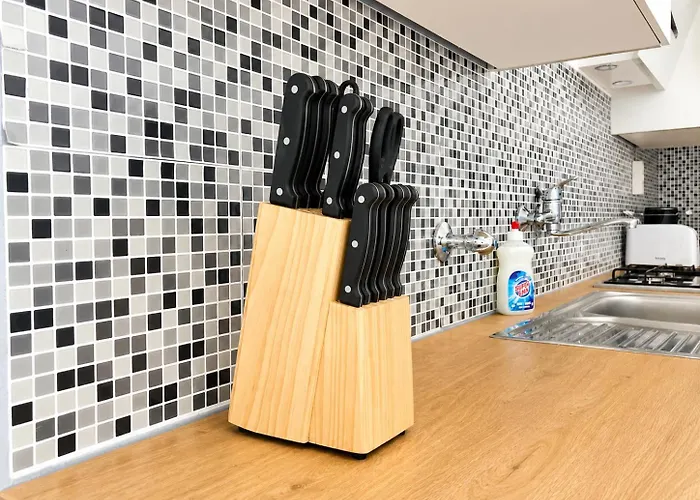 Amazing 2br Apt, Near Akh-perfect For Groups