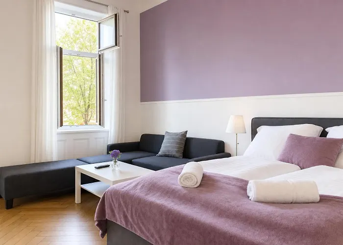 Apartment Amazing 2br Apt, Near Akh-perfect For Groups
